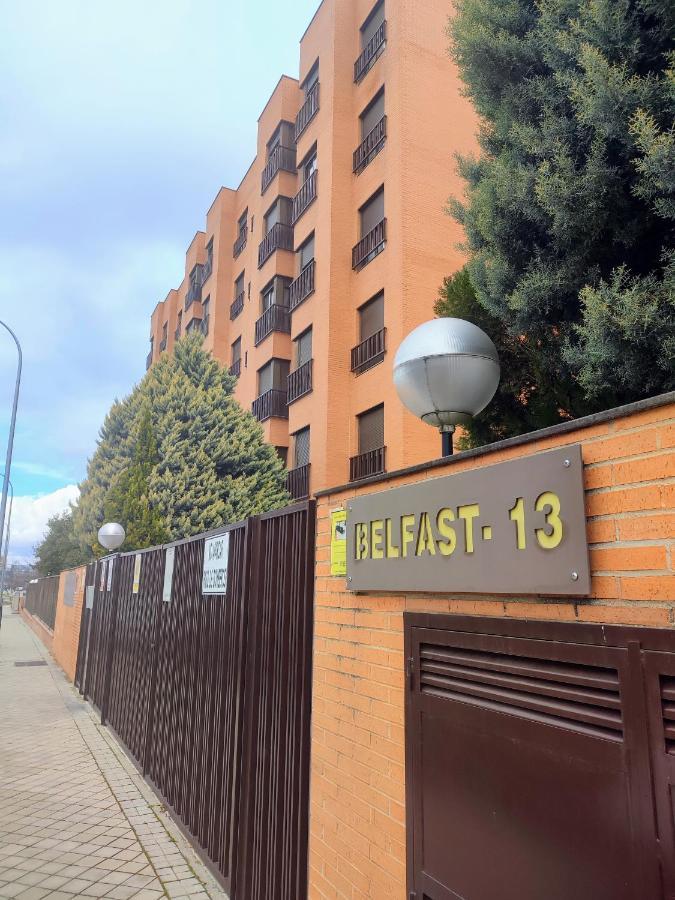 En Madrid, A Unos Minutos Del Aeropuerto Airport Barajas, Plenilunio, Estadio De Futbol Metropolitano, Feria De Madrid, Clinica Navarra מראה חיצוני תמונה