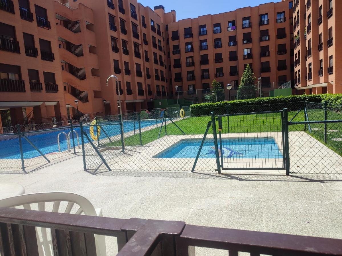 En Madrid, A Unos Minutos Del Aeropuerto Airport Barajas, Plenilunio, Estadio De Futbol Metropolitano, Feria De Madrid, Clinica Navarra מראה חיצוני תמונה